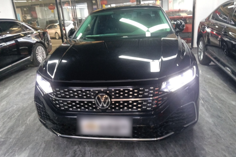 大众 帕萨特 2023款 改款 330TSI 星空精英版车身外观2