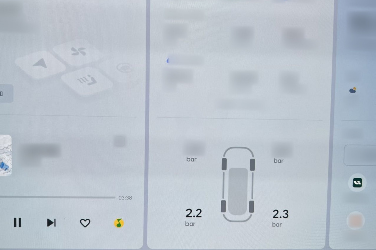 理想汽车 理想L9 2022款 Max中控内饰7009