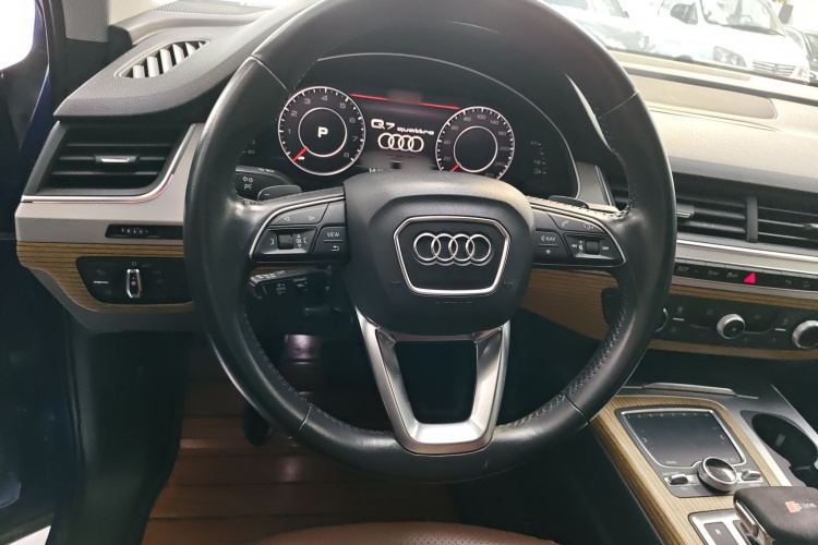 奥迪Q7 2016款 40 TFSI S line运动型局部细节13