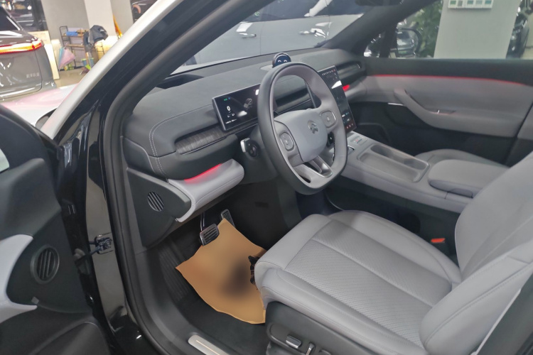 蔚来EC6 2023款 75kWh中控内饰20