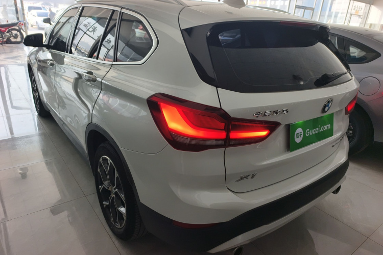 宝马X1 2021款 改款 sDrive25Li 领先型车身外观6003