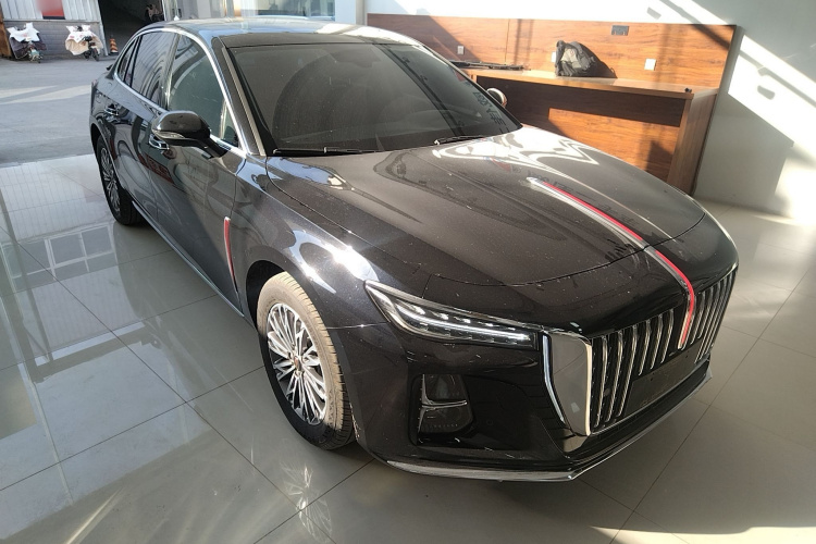 红旗H5 2024款 1.5T DCT智联旗韵版车身外观3