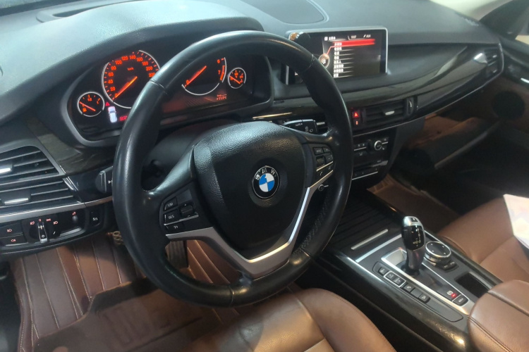 宝马X5(进口) 2014款 xDrive35i 豪华型中控内饰13