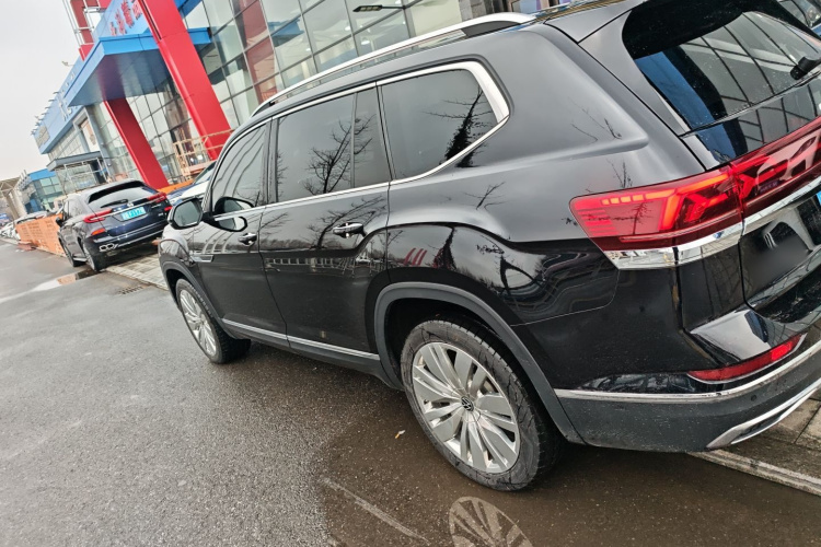 大众 途昂 2023款 530 V6 四驱尊崇旗舰版车身外观4