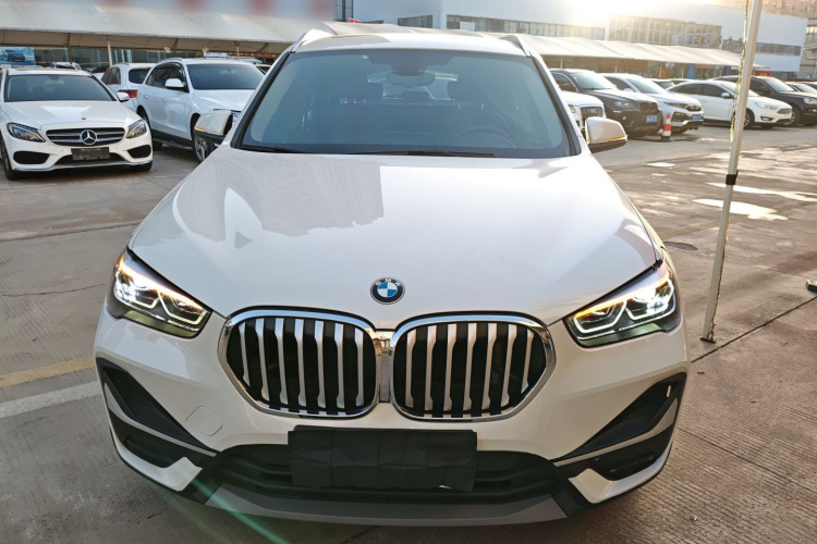 宝马X1 2021款 改款 sDrive25Li 领先型车身外观6001