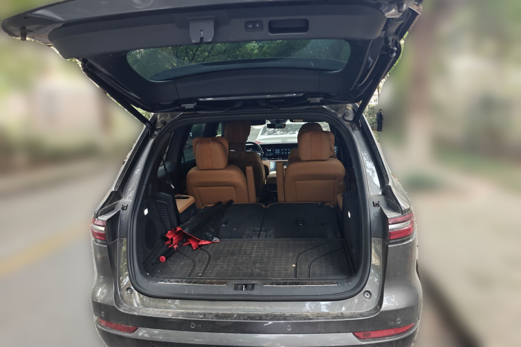 理想汽车 理想ONE 2021款 增程6座版局部细节23