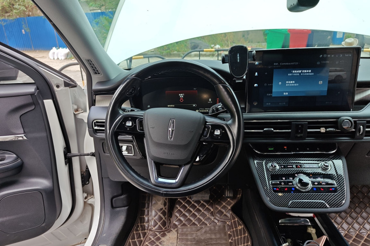 林肯 冒险家 2022款 2.0T 两驱尊享版局部细节13