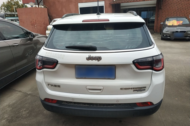 Jeep 指南者 2017款 200T 自动家享版车身外观6