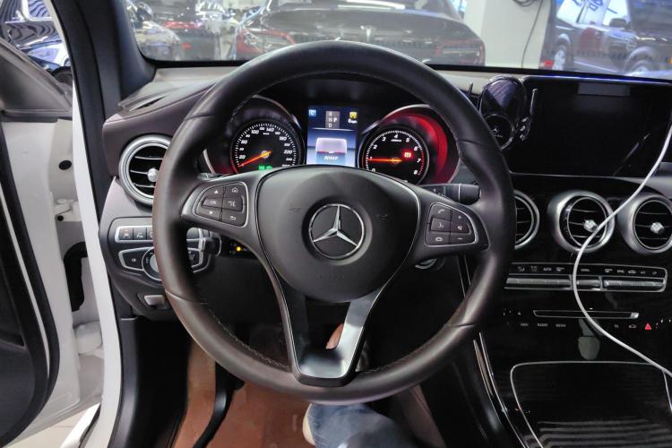 奔驰GLC 2019款 改款 GLC 260 L 4MATIC 豪华型局部细节13