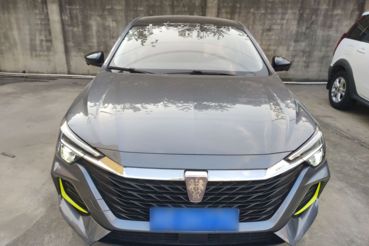 荣威i6 MAX 2020款 300TGI 自动爽酷天幕版车身外观2