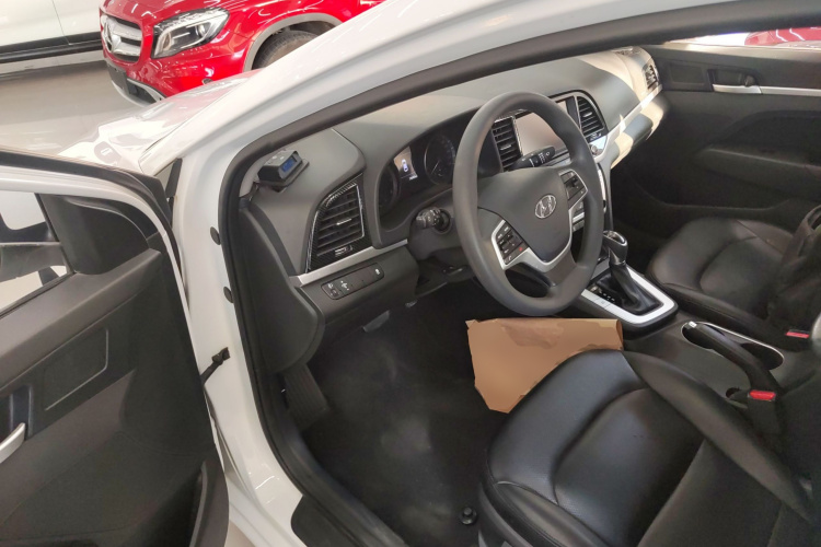 现代 领动 2016款 1.6L 自动智炫·精英型中控内饰20