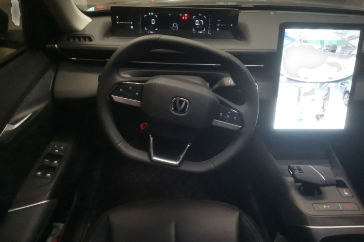 长安 逸动 2024款 1.5T GDI自动 尊贵型中控内饰13