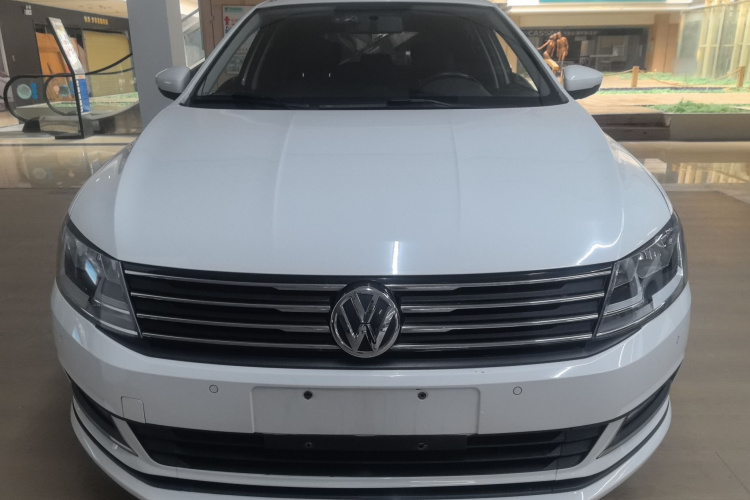 大众 朗行 2015款 1.6L 自动舒适版车身外观2