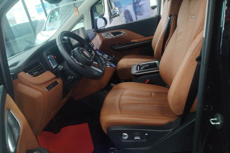 红旗HQ9 2024款 2.0T 商务版局部细节19