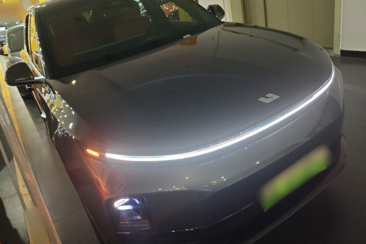 理想汽车 理想L6 2024款 Pro车身外观3