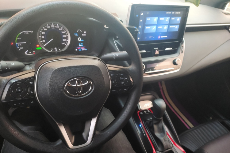 丰田 雷凌 2021款 双擎 1.8H E-CVT运动版中控内饰12