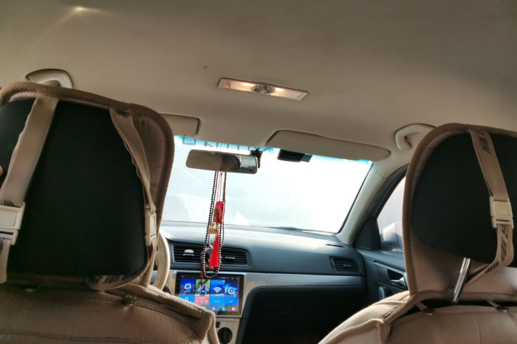 大众 朗逸 2013款 改款经典 1.6L 自动风尚版局部细节22