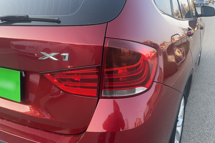 宝马X1 2014款 sDrive18i 时尚型车身外观6009