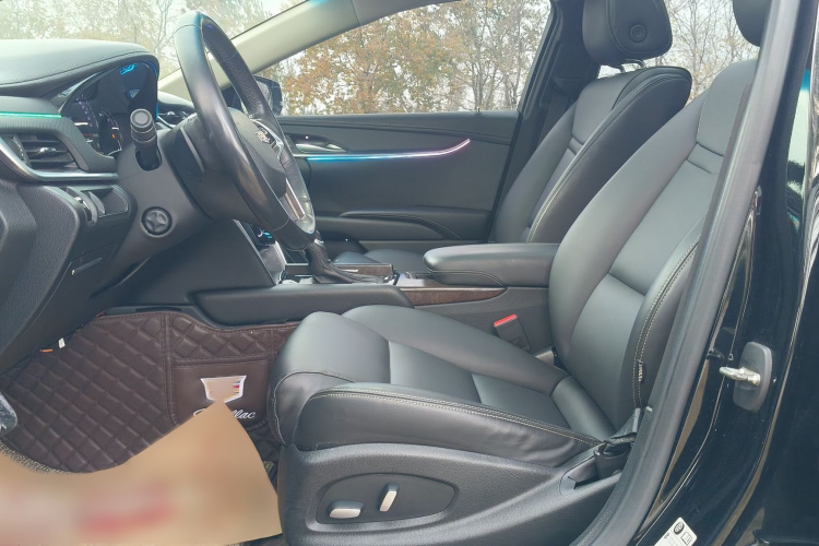 凯迪拉克XTS 2018款 28T 技术型中控内饰7002