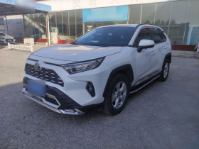 丰田 RAV4荣放 2024款 2.0L CVT两驱都市版