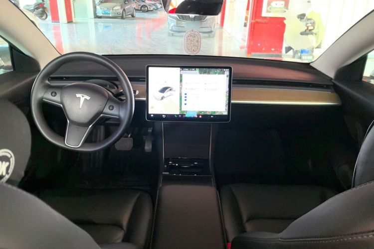 特斯拉 Model 3 2021款 标准续航后驱升级版中控内饰7002