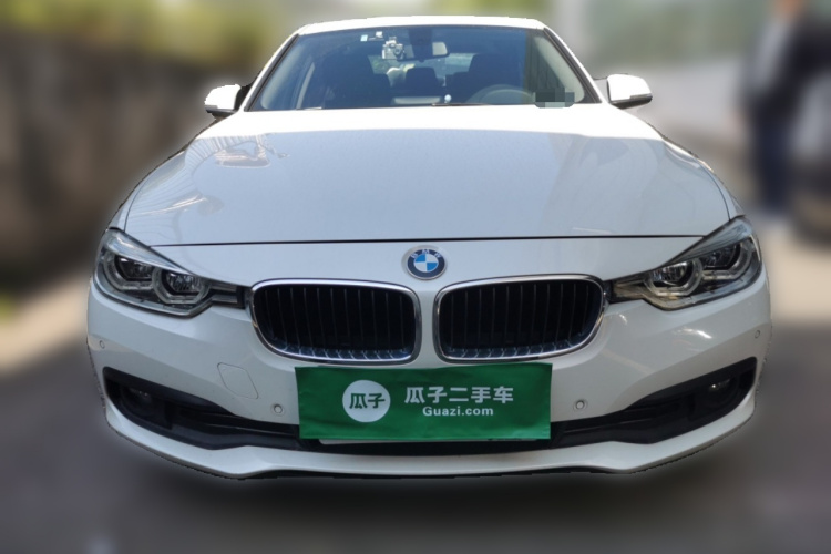 宝马3系 2016款 316i 时尚型车身外观6001