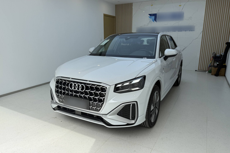 奥迪Q2L 2025款 35TFSI 时尚动感型车身外观1
