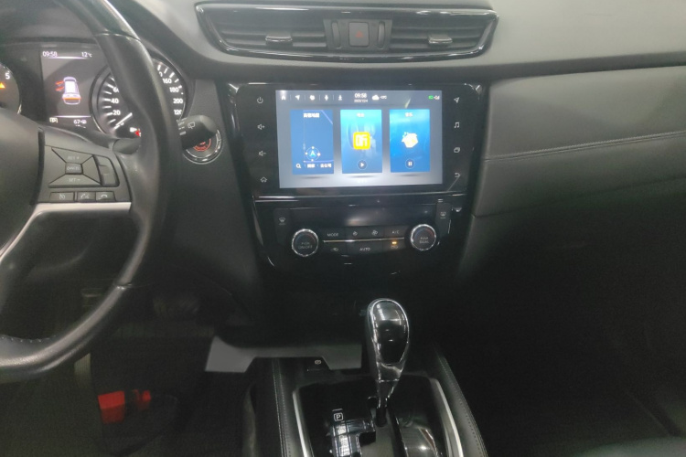 日产 奇骏 2021款 2.0L CVT 2WD XL Premium尊享纪念版局部细节16