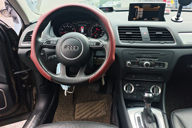 奥迪Q3(进口) 2012款 35 TFSI quattro 舒适型局部细节13