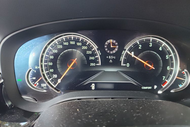 宝马5系 2018款 525Li 豪华套装局部细节14