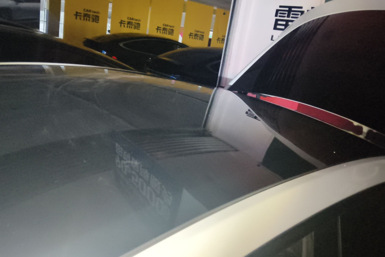 特斯拉 Model Y 2022款 长续航全轮驱动版局部细节57