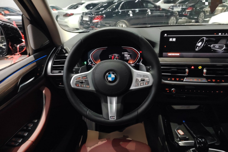宝马X3 2023款 改款 xDrive30i 领先型 M曜夜套装中控内饰13