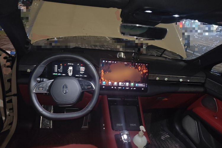 鸿蒙智行 问界M5 2023款 增程后驱智驾版中控内饰7002