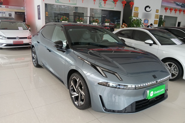 领克07 2024款 EM-P 126长续航 Ultra车身外观3