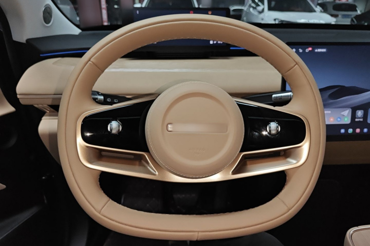 星途 星纪元 ET 2024款 增程 200 Pro中控内饰13