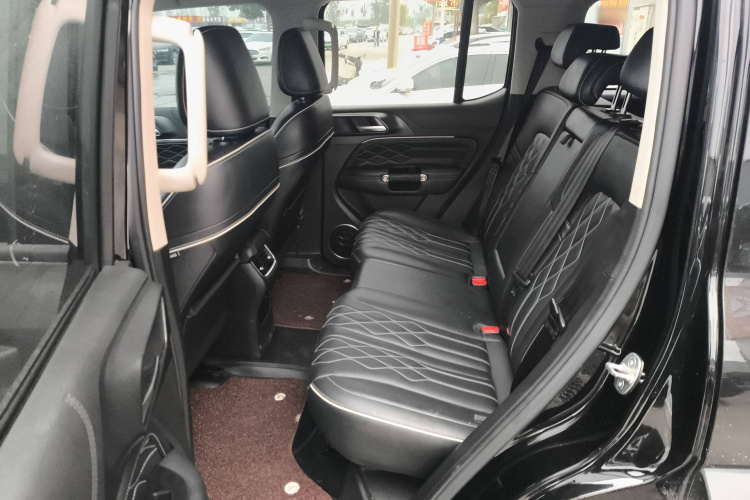 坦克300 2021款 越野版 2.0T 挑战者中控内饰21