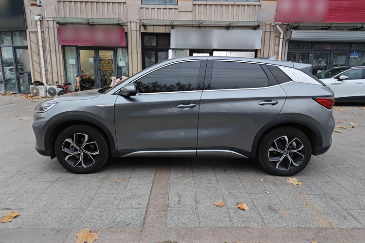 比亚迪 元PLUS 2022款 510KM 尊荣型车身外观6003