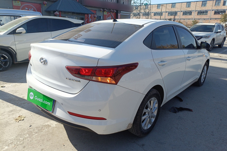 现代 悦纳 2016款 1.4L 手动炫酷版GLS车身外观6005