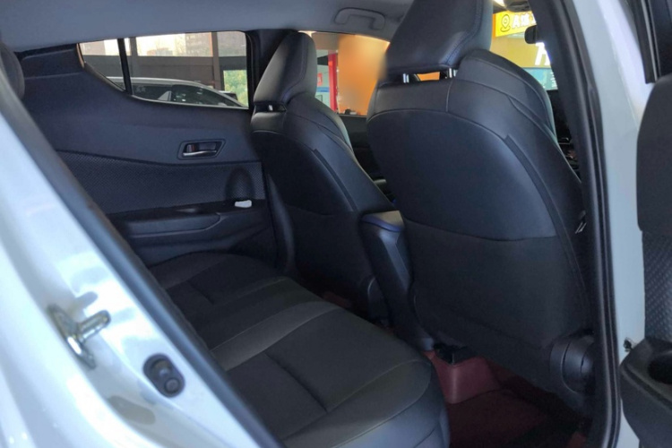 丰田C-HR 2023款 2.0L 豪华版中控内饰7009