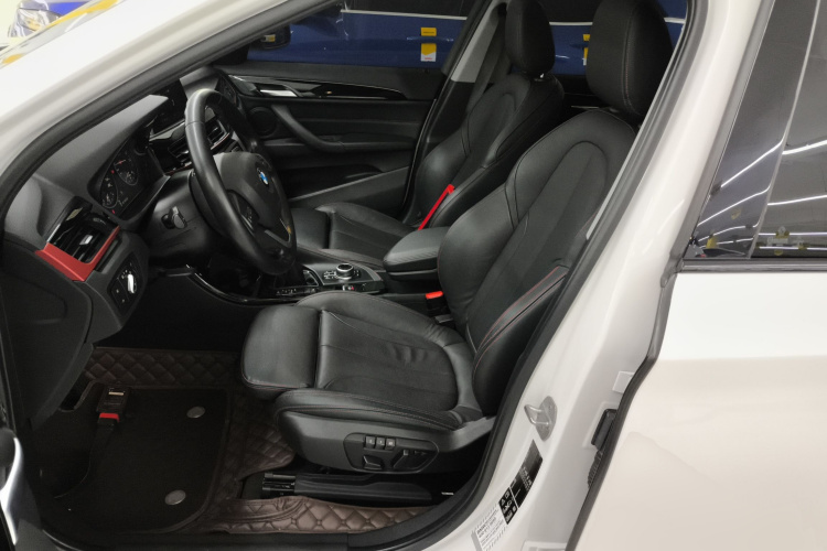 宝马X1 2018款 xDrive20Li 尊享型局部细节19