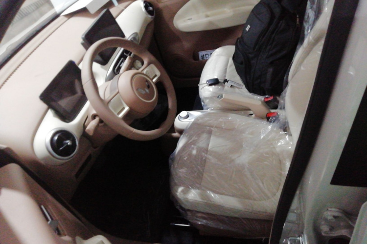 五菱汽车 宏光MINIEV 2025款 四门版 进阶款中控内饰19