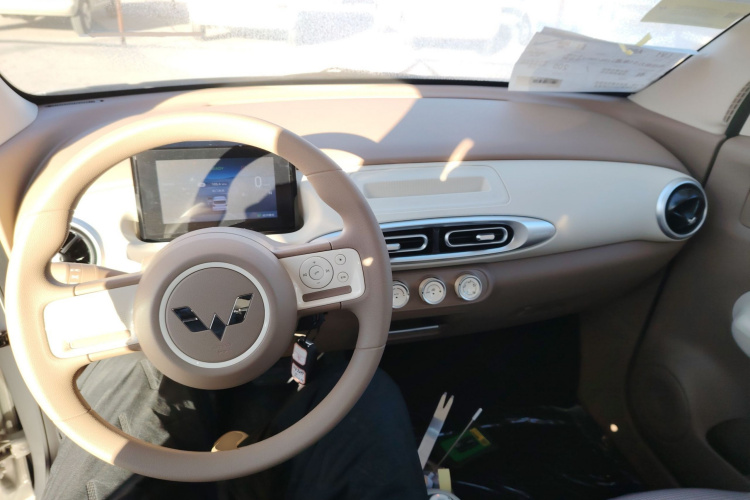 五菱汽车 宏光MINIEV 2025款 四门版 进阶款中控内饰12