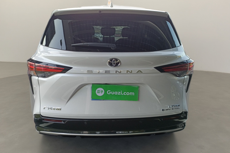 丰田 赛那SIENNA 2024款 2.5L混动 四驱尊贵版车身外观6