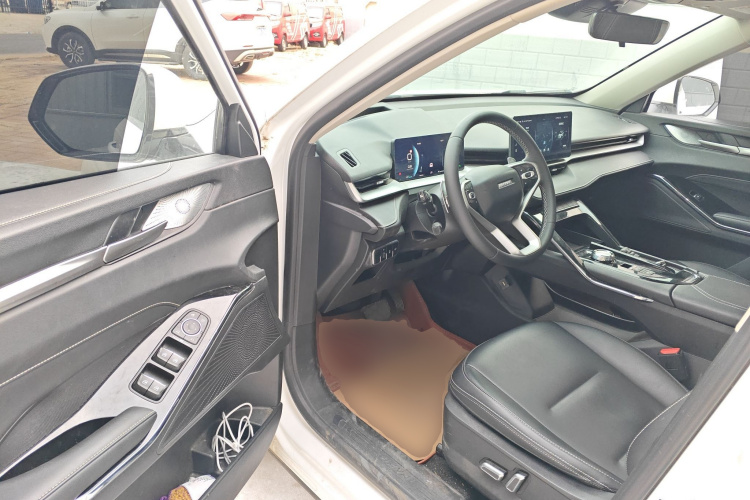 哈弗H6 2021款 第三代 1.5T 自动两驱Max中控内饰20