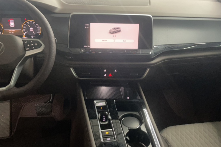 大众 威然 2022款 330TSI 商务版中控内饰7003