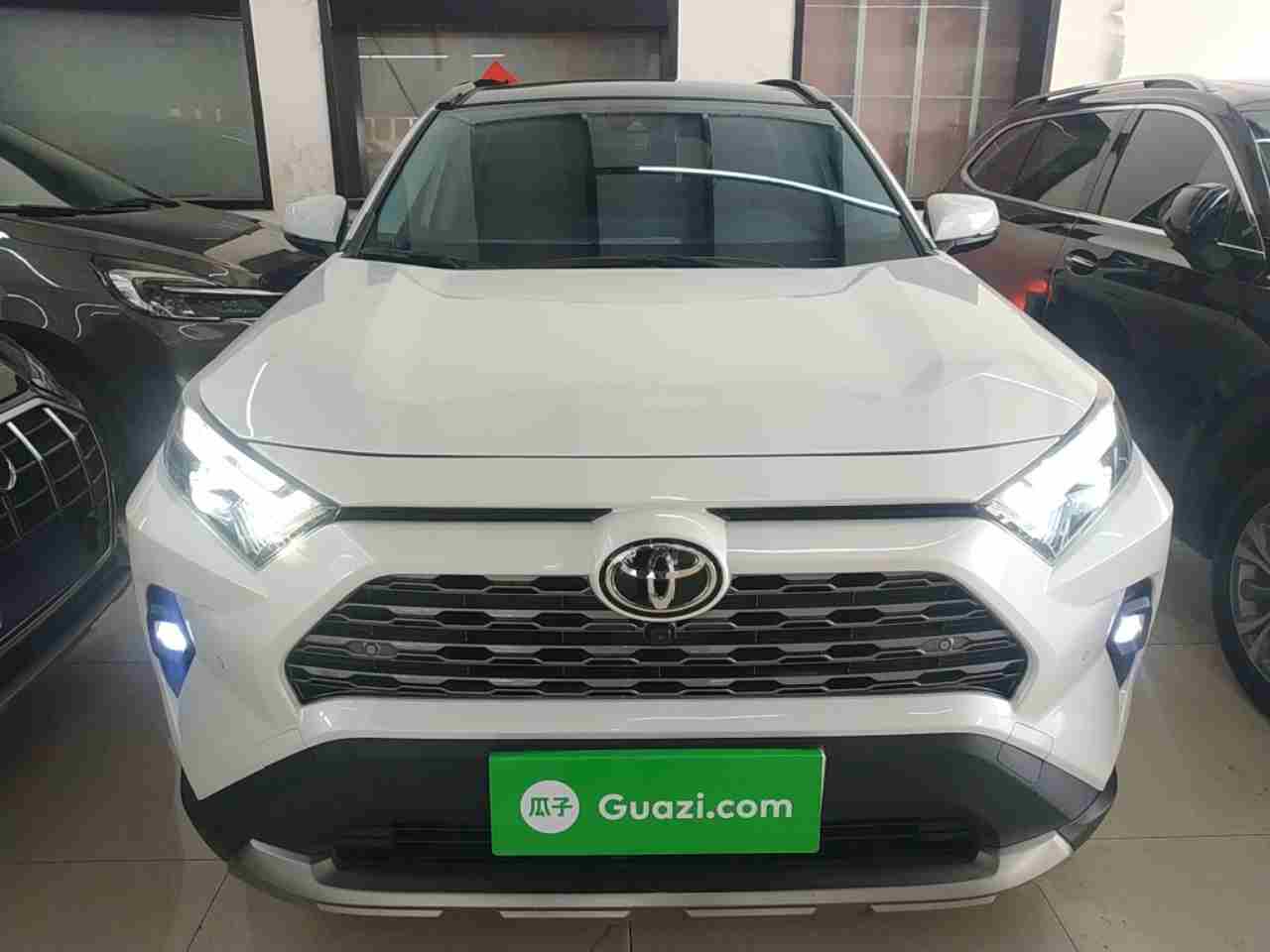 保定二手丰田RAV4荣放2024款，空间大油耗低，养车贵不贵？