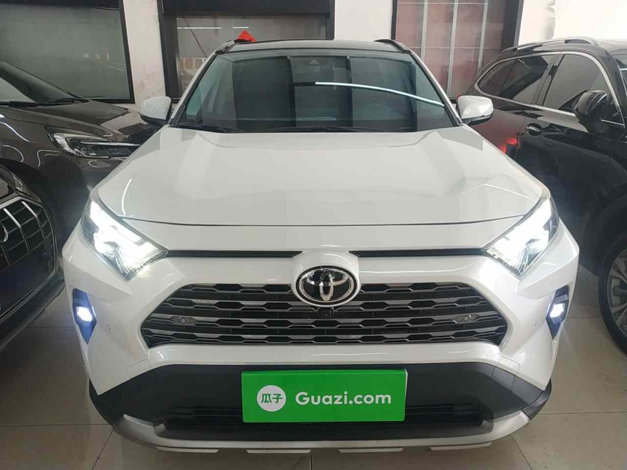 丰田 RAV4荣放 2024款 2.0L CVT两驱风尚Plus版(1)