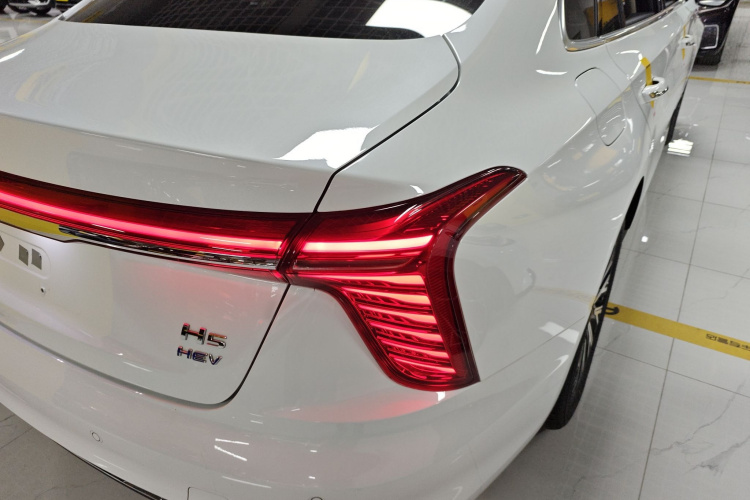 红旗H5 2024款 1.5T HEV智联旗畅版车身外观6006