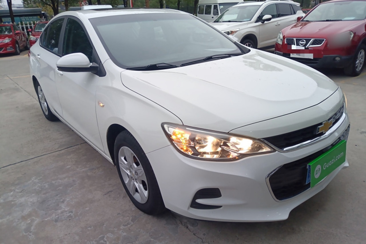 雪佛兰 科沃兹 2019款 320 自动欣享天窗版车身外观3