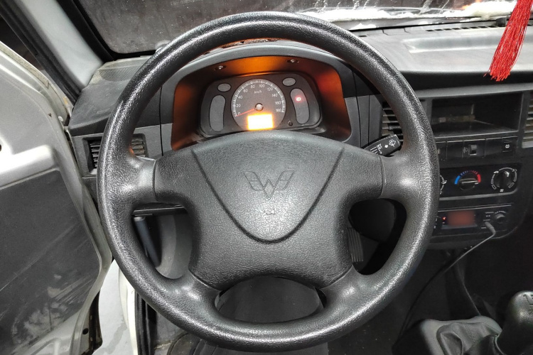 五菱汽车 五菱之光 2020款 1.2L 实用型 国VI LSI局部细节13